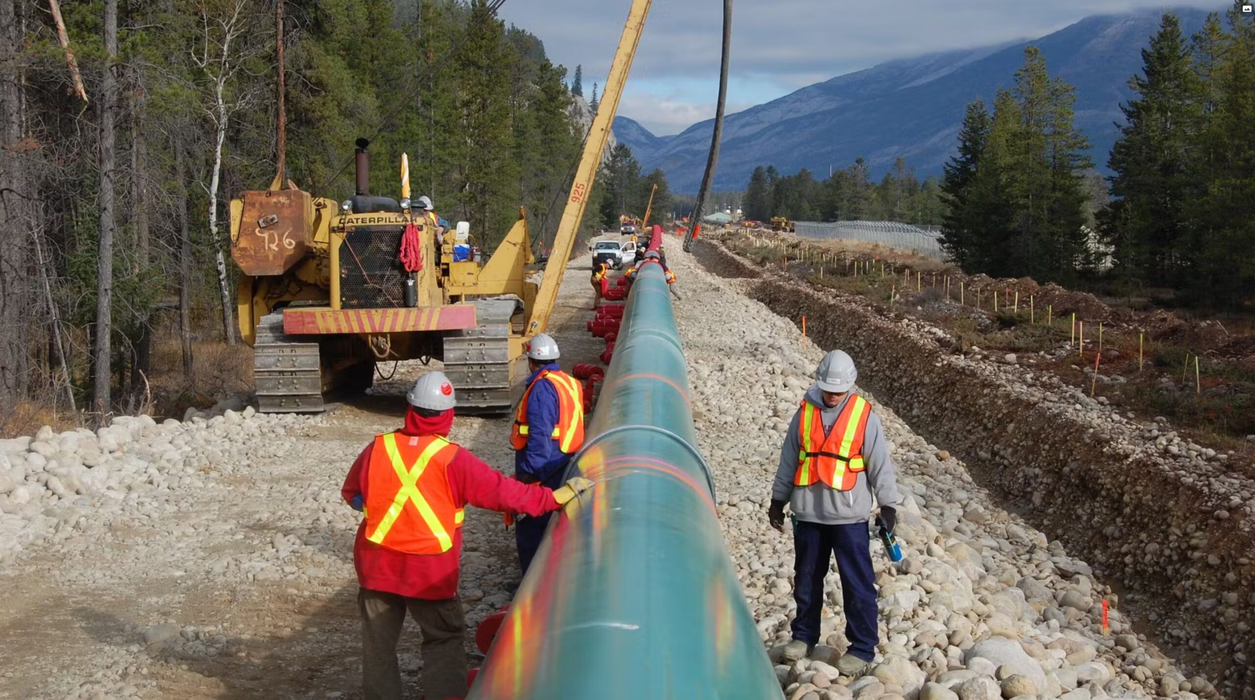 Revive Northern Gateway pipeline to build strong resource corridor